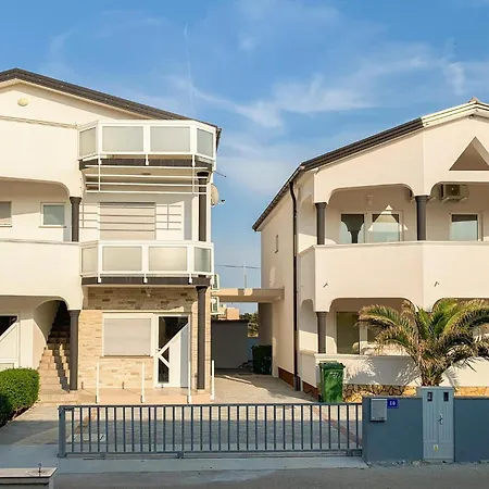 1 Bedroom In アパート ヴィル